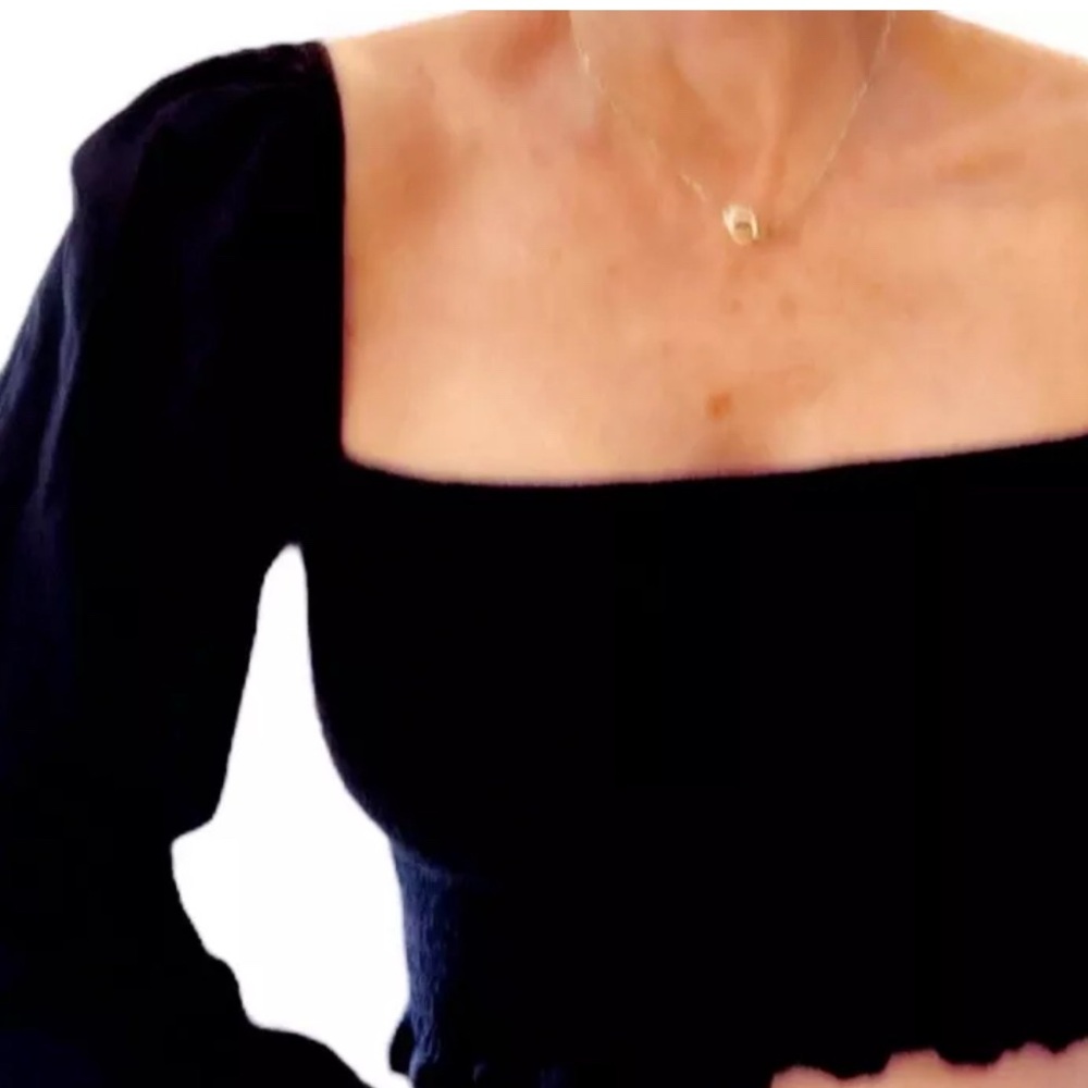 Wilfred crop smocked ballon sleeve black top M